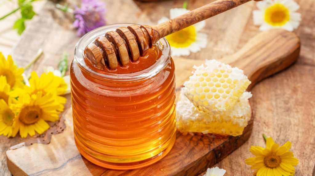 Can Local Honey Really Help with Hayfever? Let’s Find&nbsp;Out